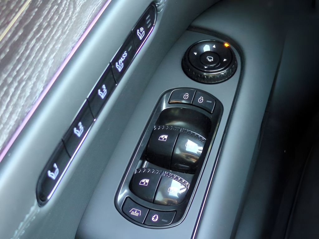 New 2026 Genesis G90 3.5T Prestige image 24