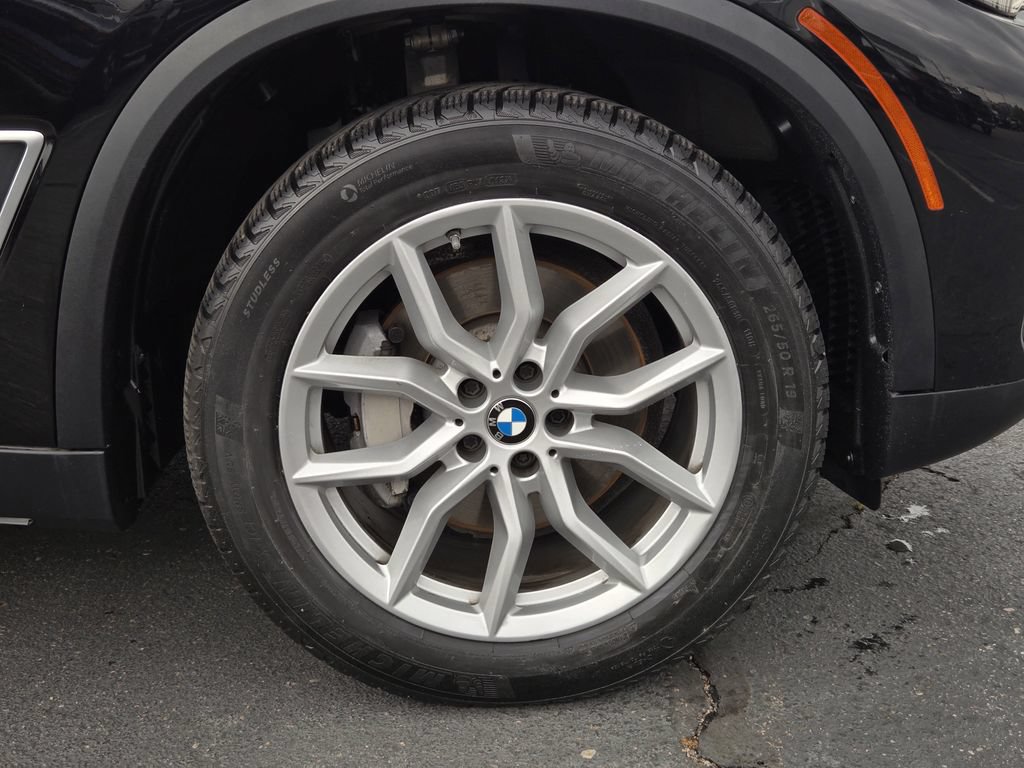 Used 2020 BMW X5 xDrive40i w/ Convenience Package AWD/4WD image 11