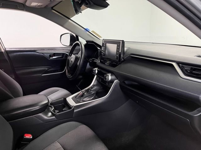 Used 2019 Toyota RAV4 XLE w/ Convenience Package AWD/4WD image 11