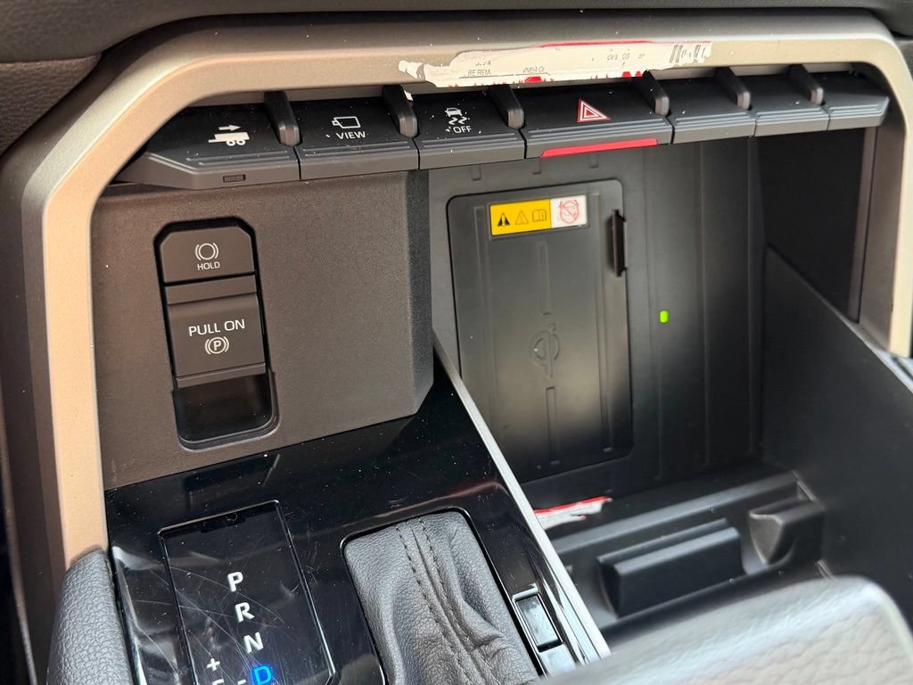 Used 2022 Toyota Tundra Limited AWD/4WD image 52