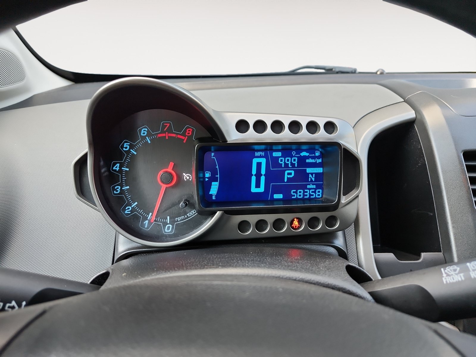 Used 2015 Chevrolet Sonic LT w/ Fun and Sun Package FWD image 15