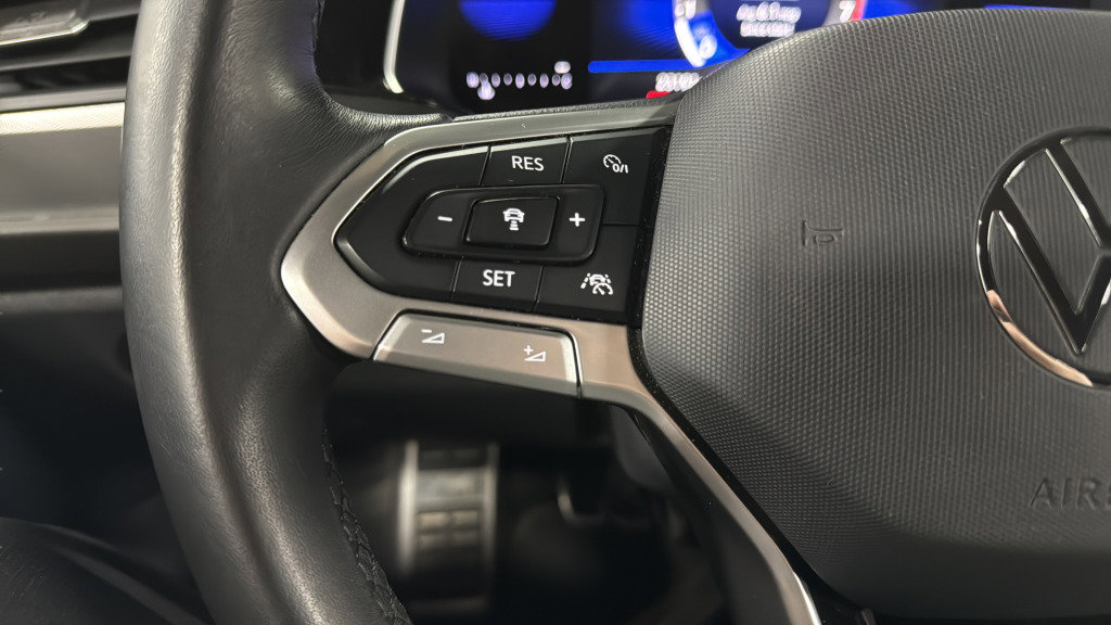 Certified 2024 Volkswagen Jetta Sport image 20