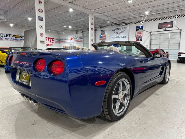 Used 2004 Chevrolet Corvette Convertible w/ Preferred Equipment Group RWD image 28