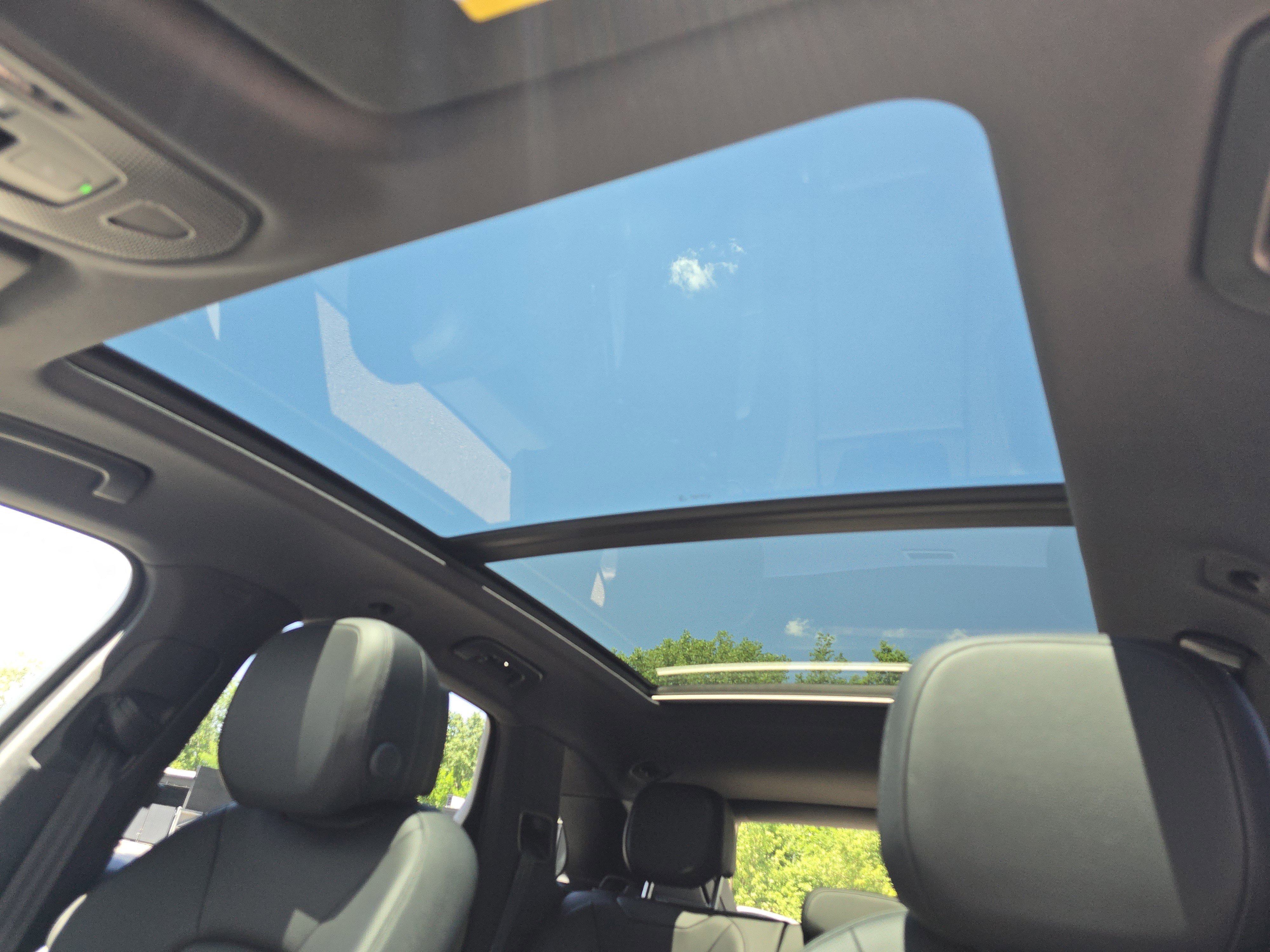 Certified 2025 Porsche Cayenne image 27