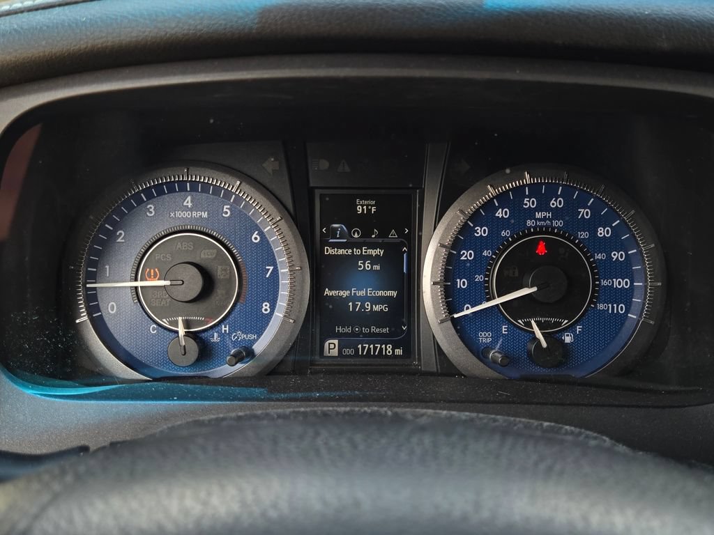 Used 2015 Toyota Sienna XLE w/ XLE Navigation Package FWD image 28