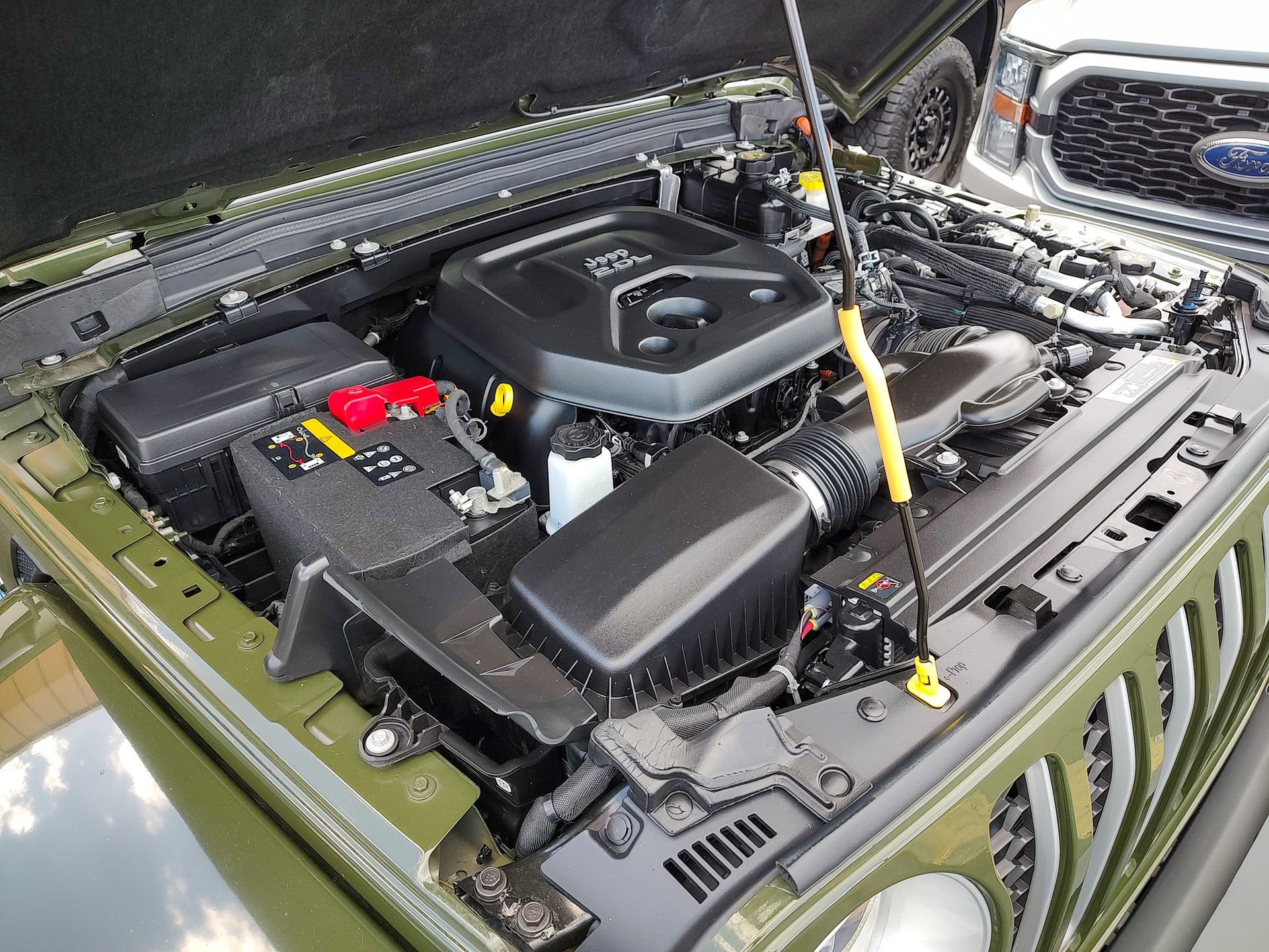 Used 2021 Jeep Wrangler Unlimited Sahara w/ Cold Weather Group image 34