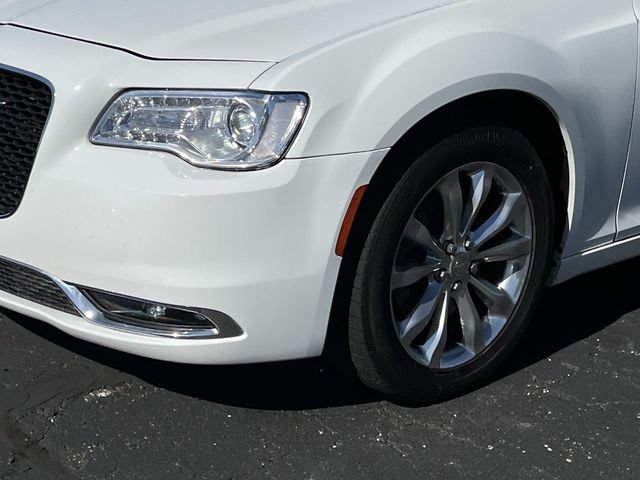 Used 2017 Chrysler 300 Limited w/ Value Package AWD/4WD image 8