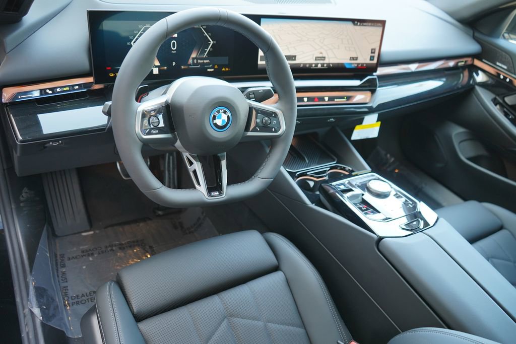 New 2026 BMW i5 eDrive40 w/ M Sport Package image 12