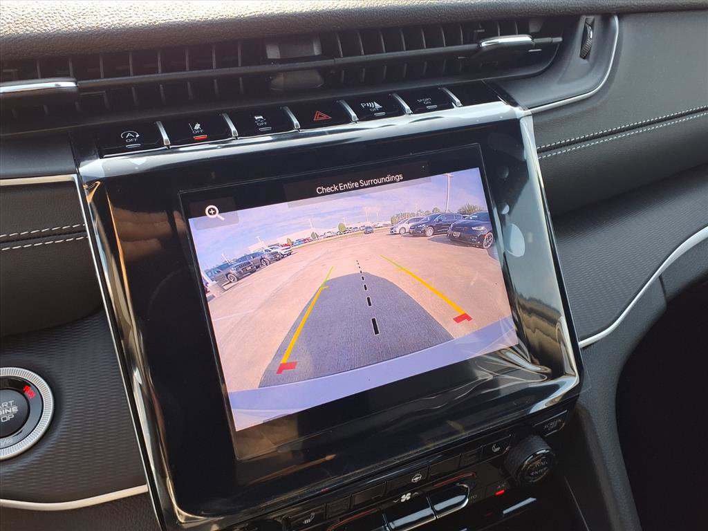 New 2025 Jeep Grand Cherokee L Altitude image 13