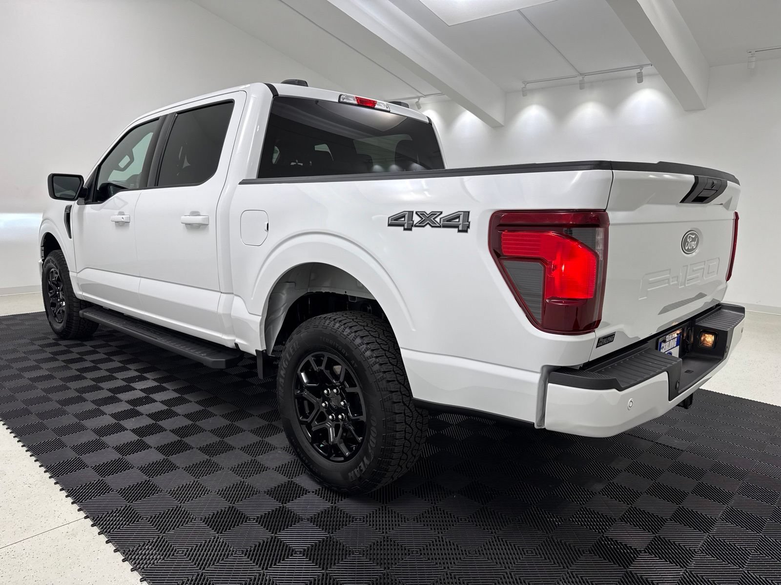 New 2026 Ford F150 XLT w/ XLT Black Appearance Package AWD/4WD image 5