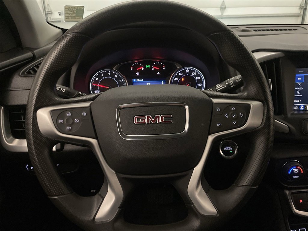 Used 2022 GMC Terrain SLE w/ Driver Convenience Package image 5