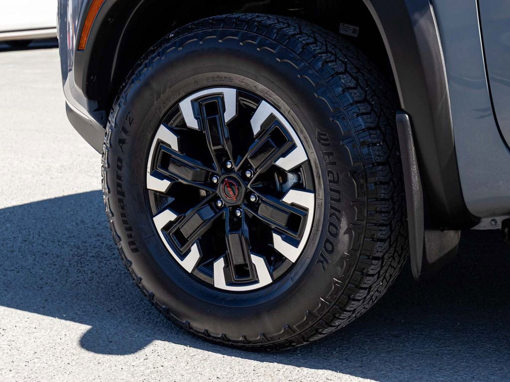 Used 2023 Nissan Frontier PRO-4X w/ Pro Convenience Package image 9