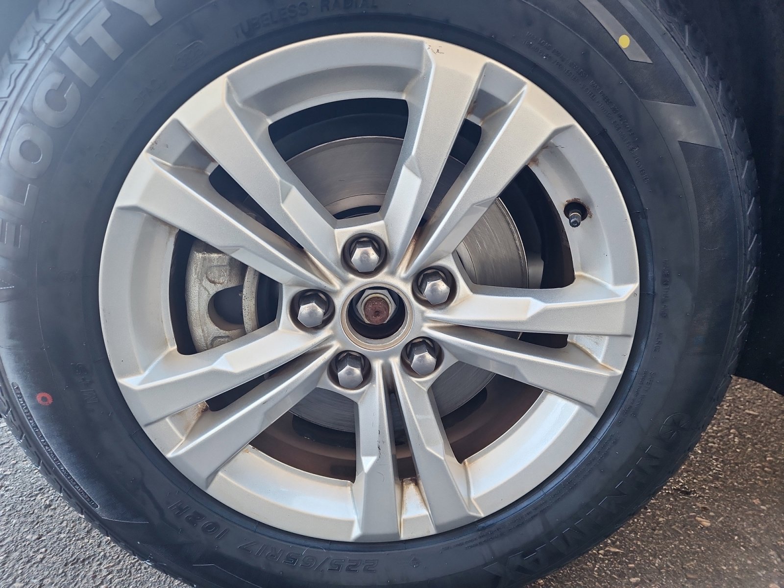 Used 2015 Chevrolet Equinox LS image 26