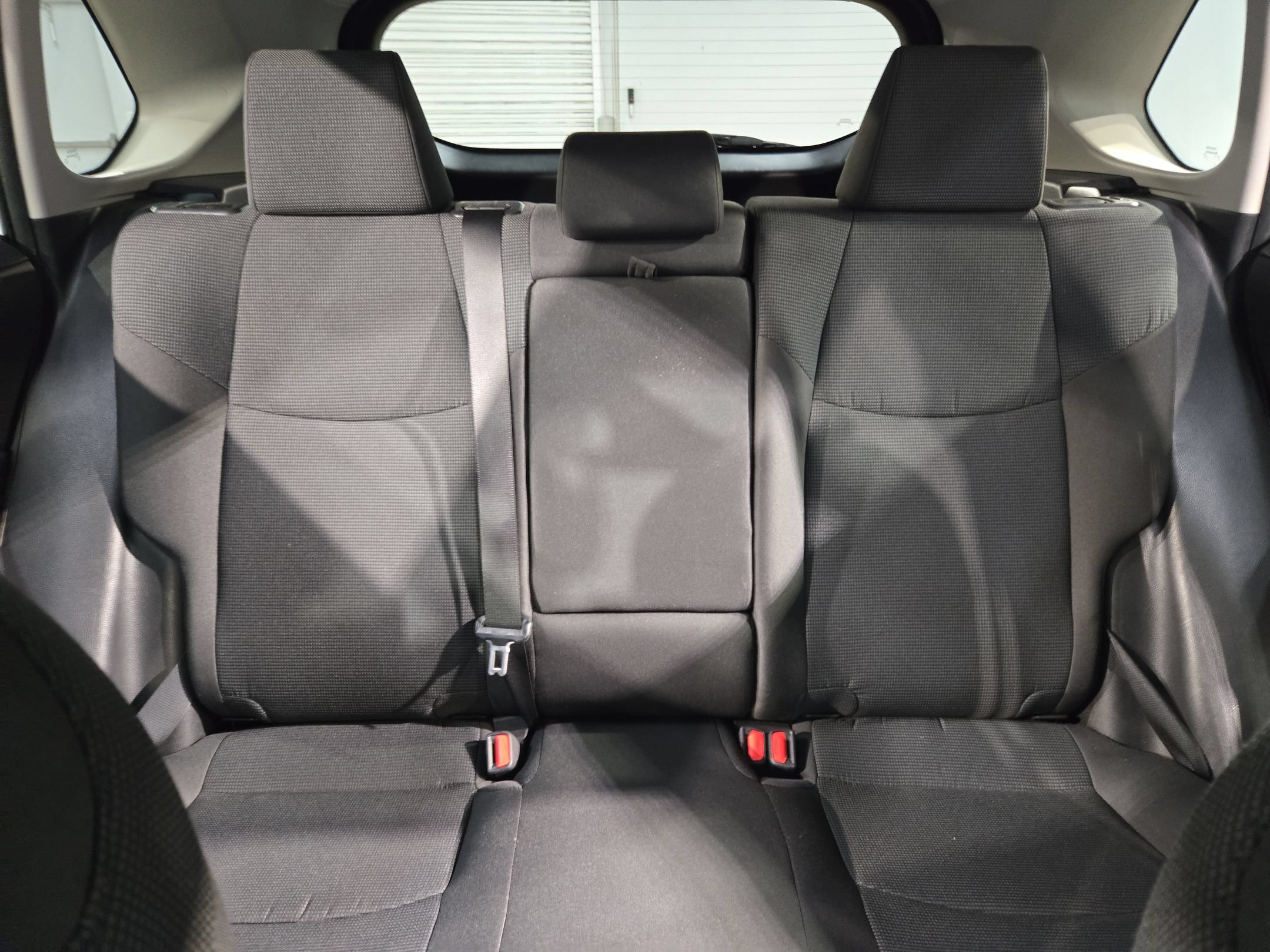 Used 2022 Toyota RAV4 LE FWD image 13