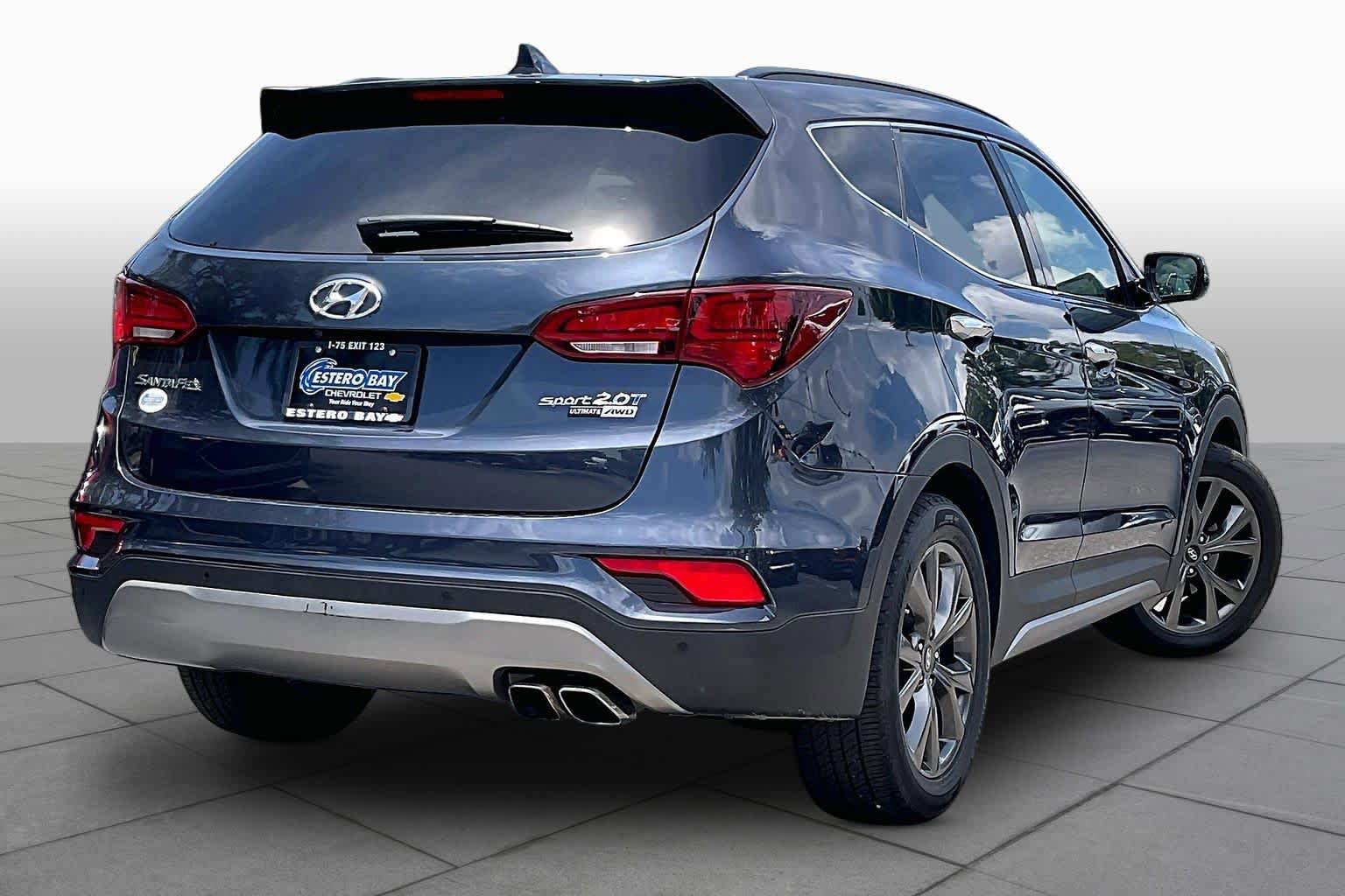 Used 2017 Hyundai Santa Fe Sport w/ 2.0T Ultimate Tech Package 05 AWD/4WD image 13