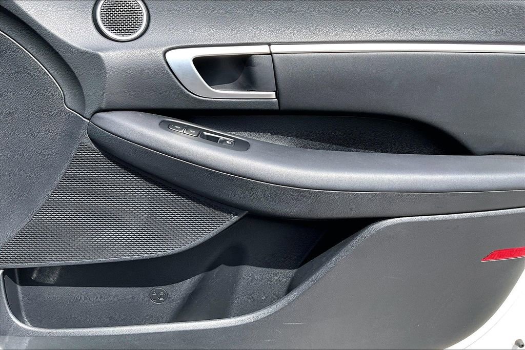 Used 2025 Hyundai Sonata SEL FWD image 23
