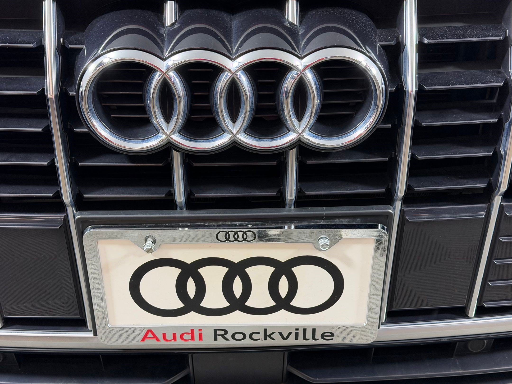 Used 2020 Audi Q3 2.0T Premium w/ Convenience Package AWD/4WD image 29
