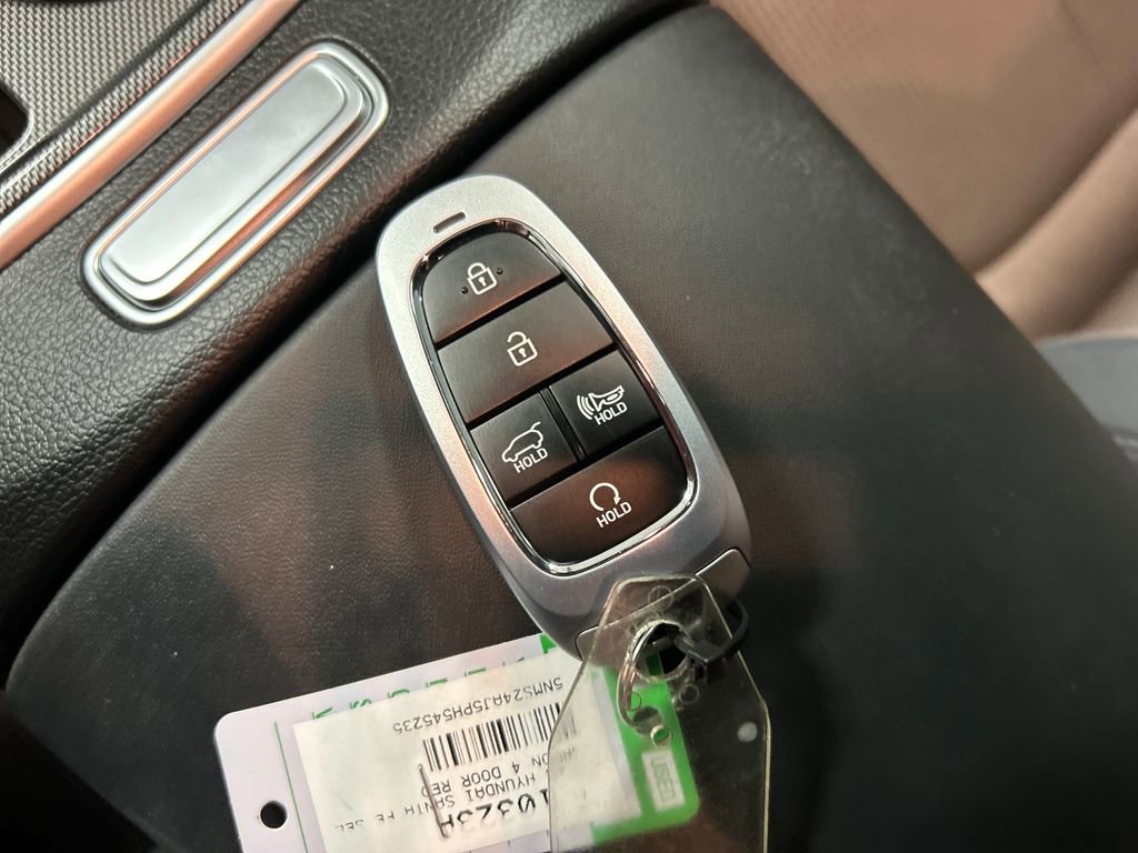 Used 2023 Hyundai Santa Fe SEL image 20