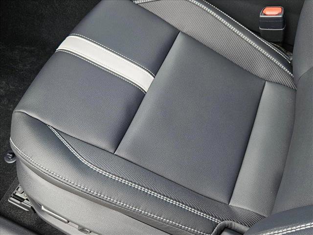 New 2025 Toyota Camry SE image 4