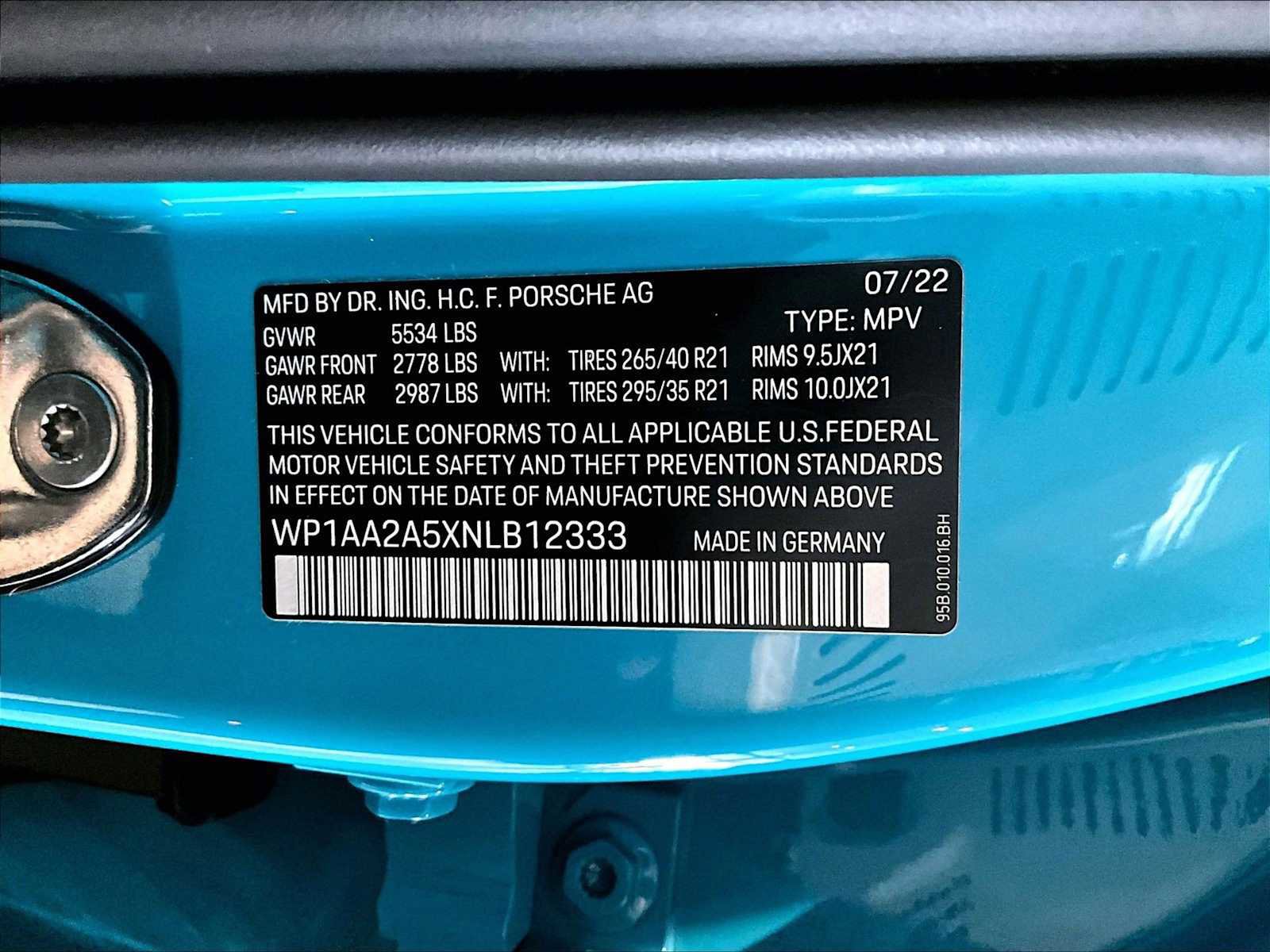 Used 2022 Porsche Macan image 36