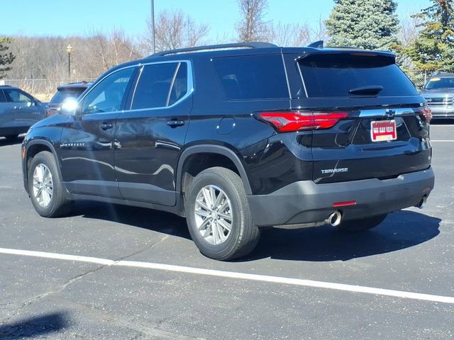 Used 2023 Chevrolet Traverse LT FWD image 3