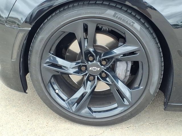 Used 2020 Chevrolet Camaro SS RWD image 7
