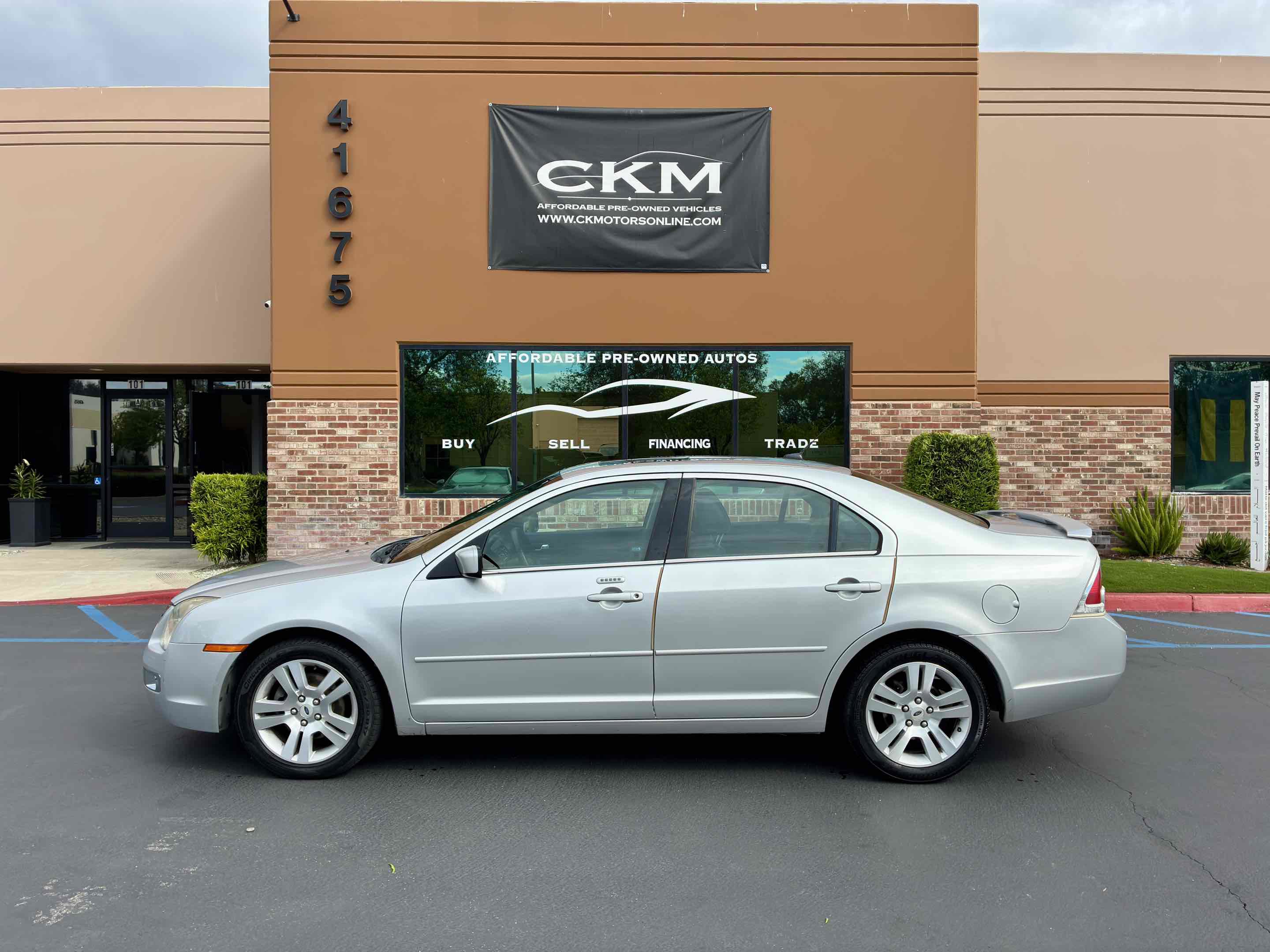 Used 2009 Ford Fusion SEL FWD image 3