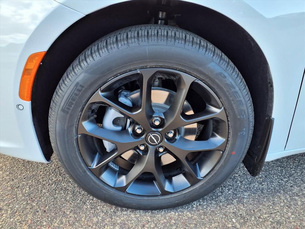 New 2026 Chrysler Pacifica Select w/ S Appearance Package AWD/4WD image 12