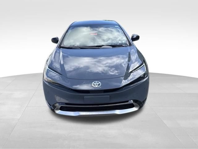 New 2026 Toyota Prius Plug-In Hybrid FWD image 9