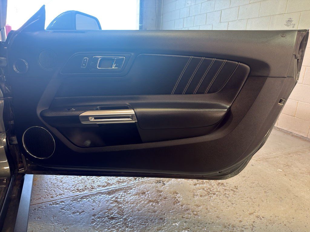 Used 2015 Ford Mustang GT Premium w/ Equipment Group 401A RWD image 22
