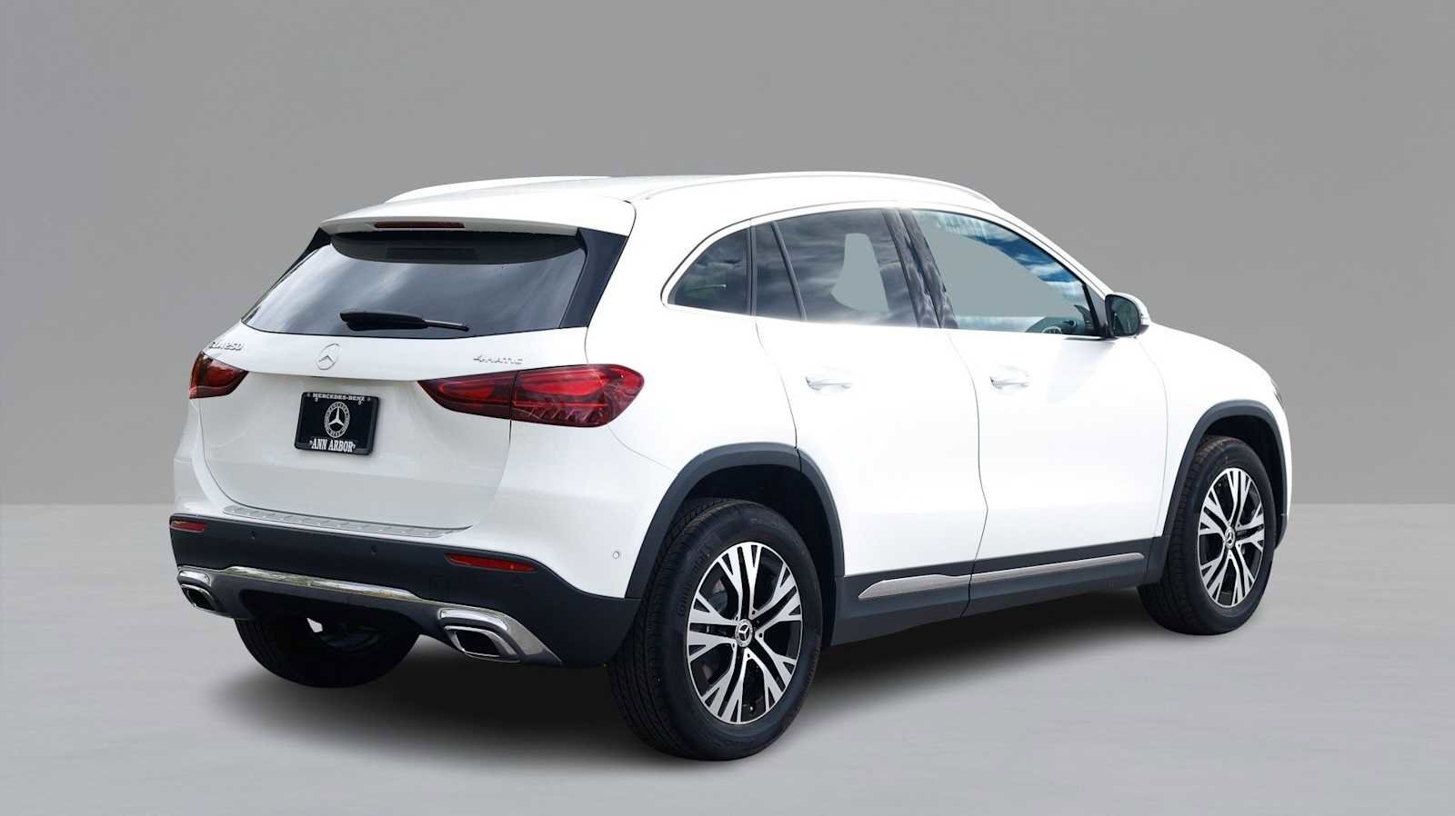 Used 2025 Mercedes-Benz GLA 250 4MATIC image 6