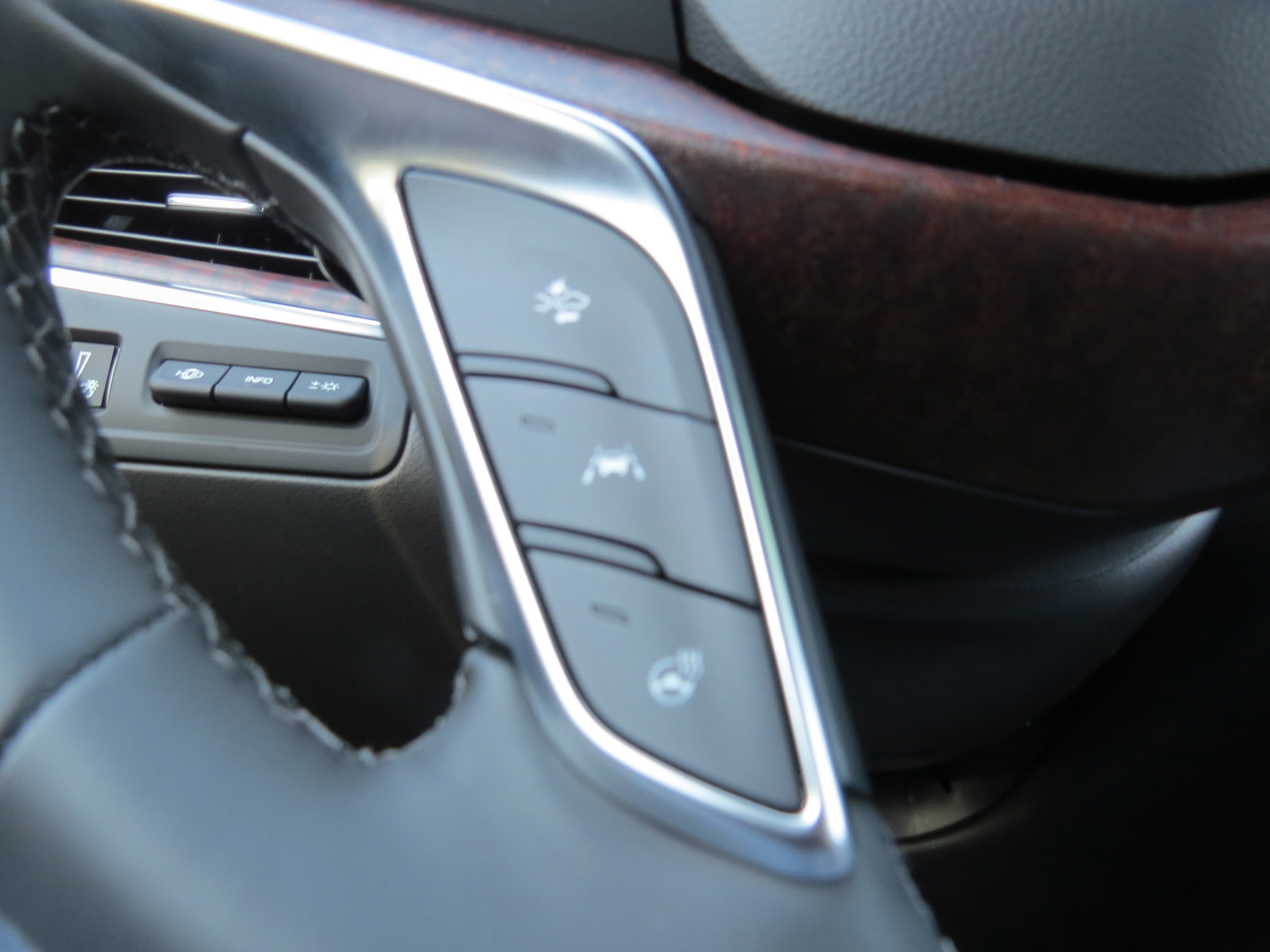 New 2026 Cadillac XT5 Premium Luxury w/ Driver Assist Package image 19