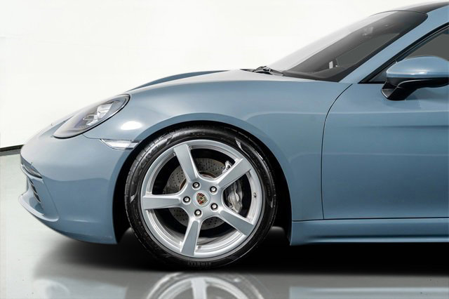 Used 2017 Porsche 718 Cayman Base image 19