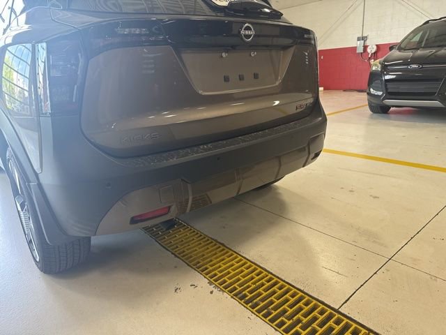 Certified 2026 Nissan Kicks SR w/ Cold Weather Package AWD/4WD image 8