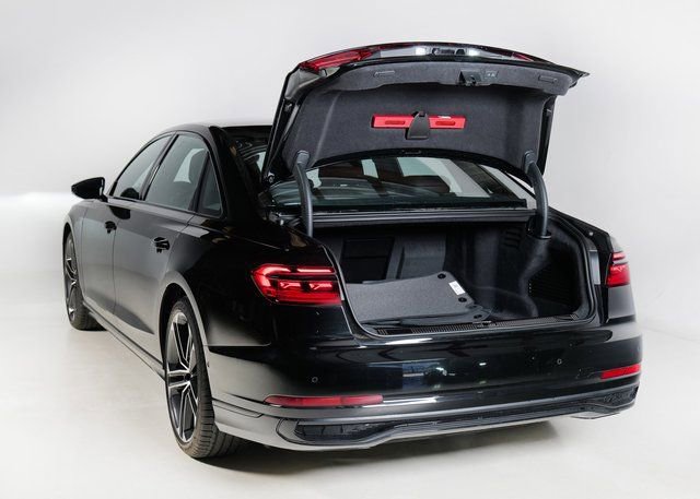 New 2026 Audi A8 L 3.0T image 6
