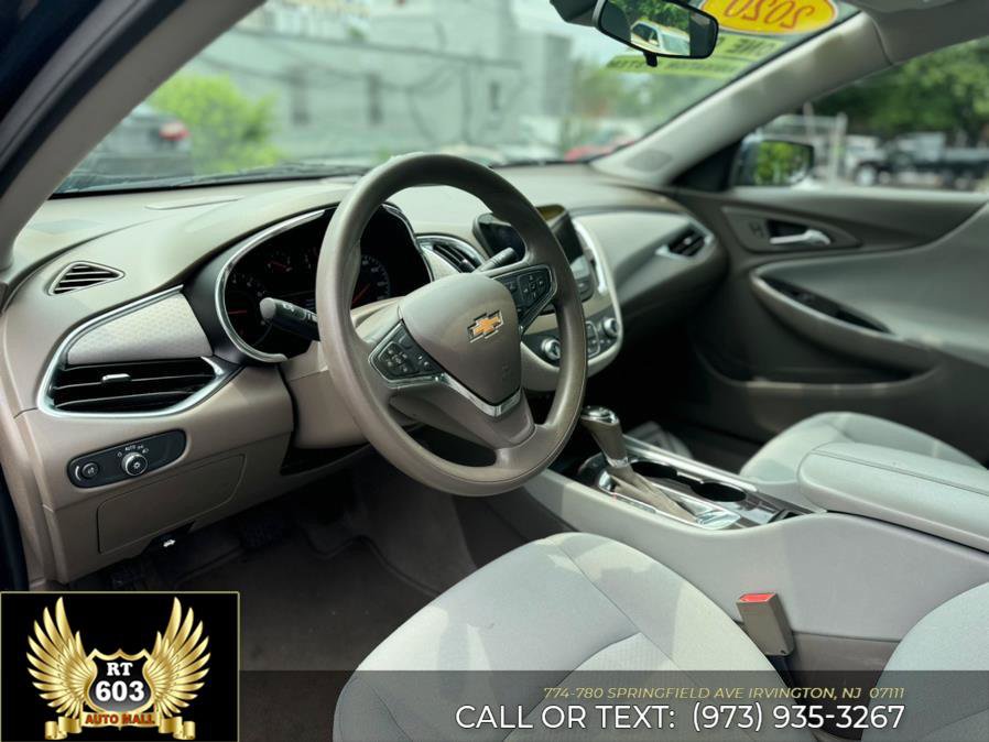 Used 2020 Chevrolet Malibu LT FWD image 20