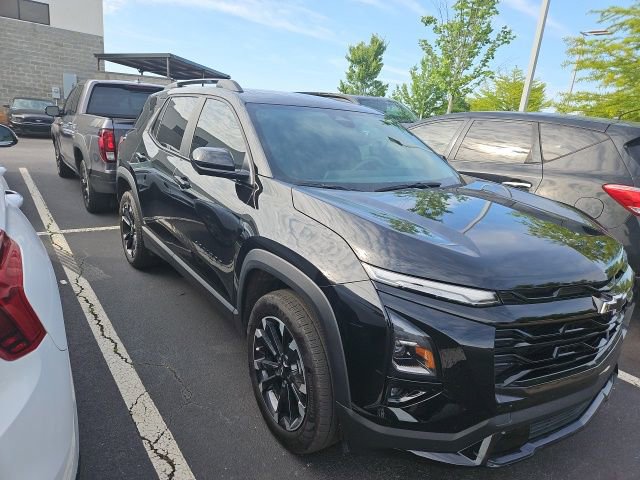 Used 2026 Chevrolet Equinox RS w/ Convenience Package III FWD image 3