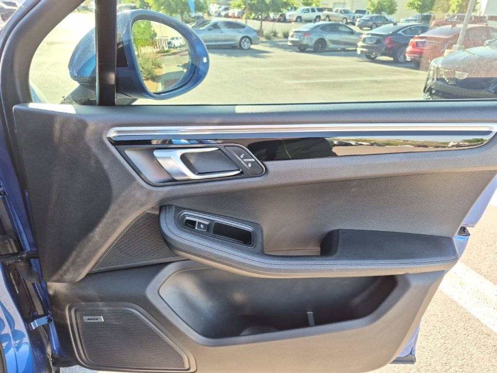 Used 2018 Porsche Macan Sport Edition image 13