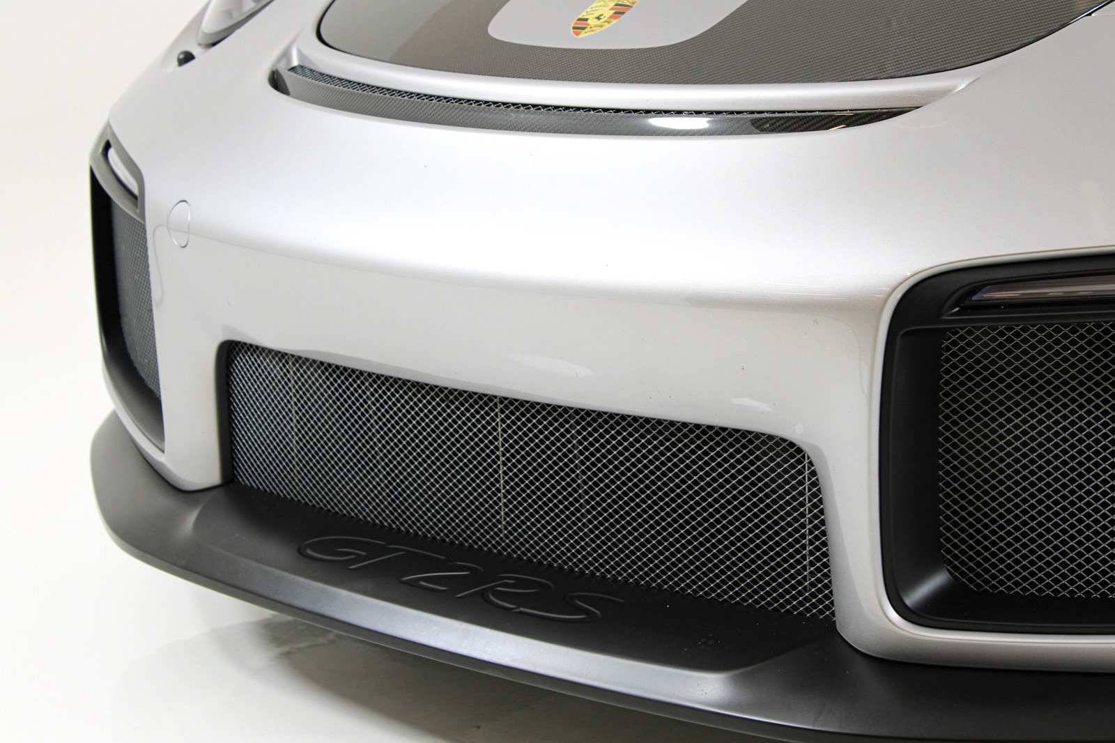 Used 2018 Porsche 911 GT2 RS RWD image 14