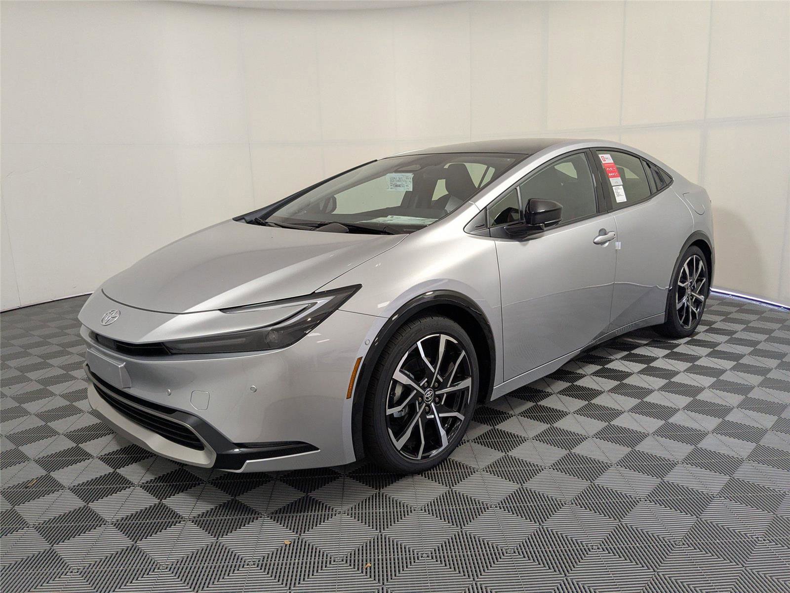 New 2026 Toyota Prius Plug-In Hybrid image 1