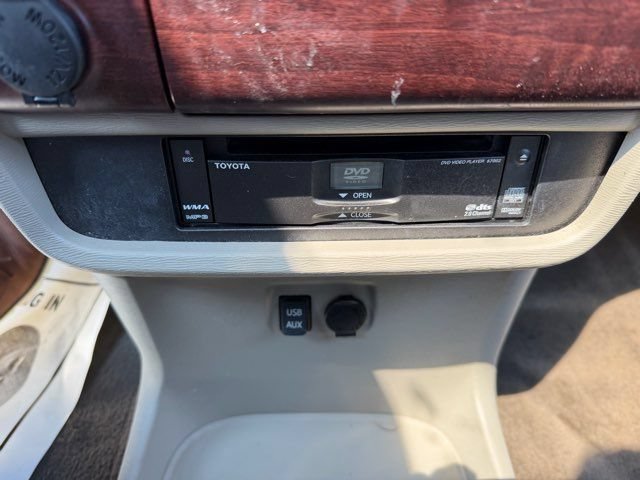 Used 2014 Toyota Sienna XLE w/ Entertainment Package AWD/4WD image 18