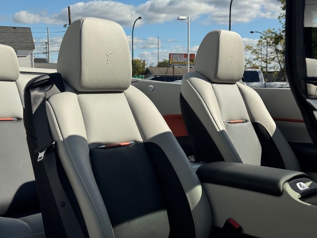 Used 2018 Rolls-Royce Dawn image 62