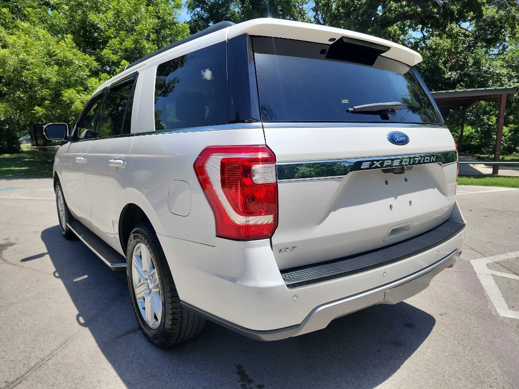 Used 2019 Ford Expedition XLT w/ Equipment Group 202A image 5