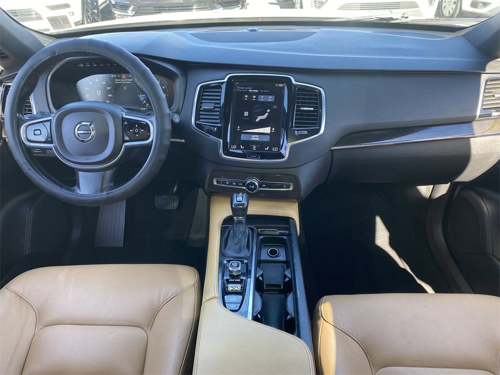 Used 2018 Volvo XC90 T6 Momentum w/ Convenience Package image 15