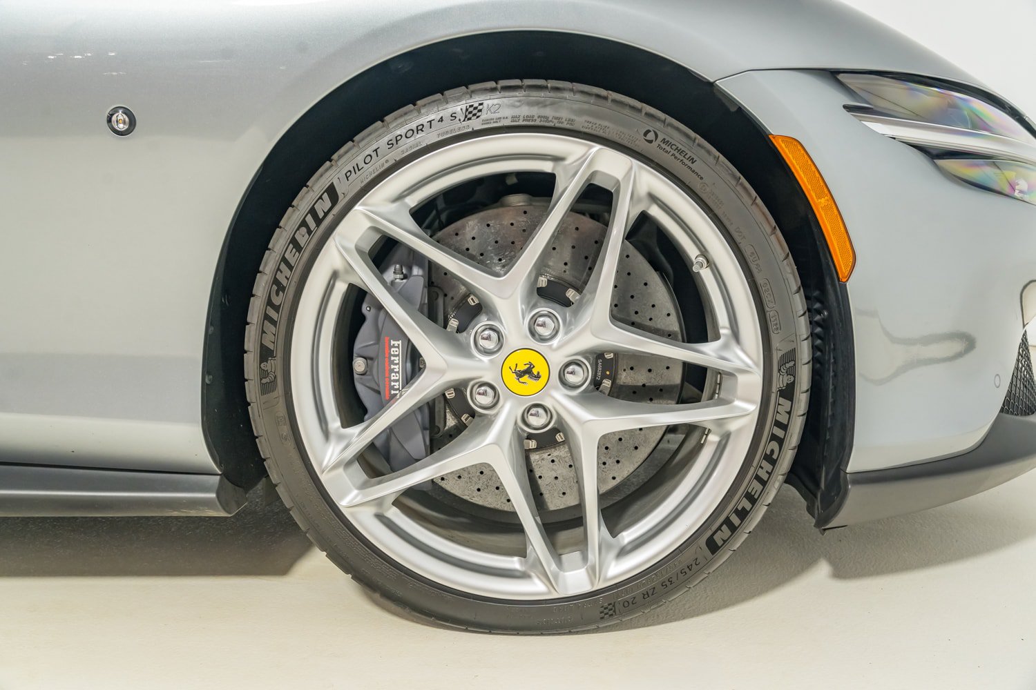 Used 2022 Ferrari Roma RWD image 14