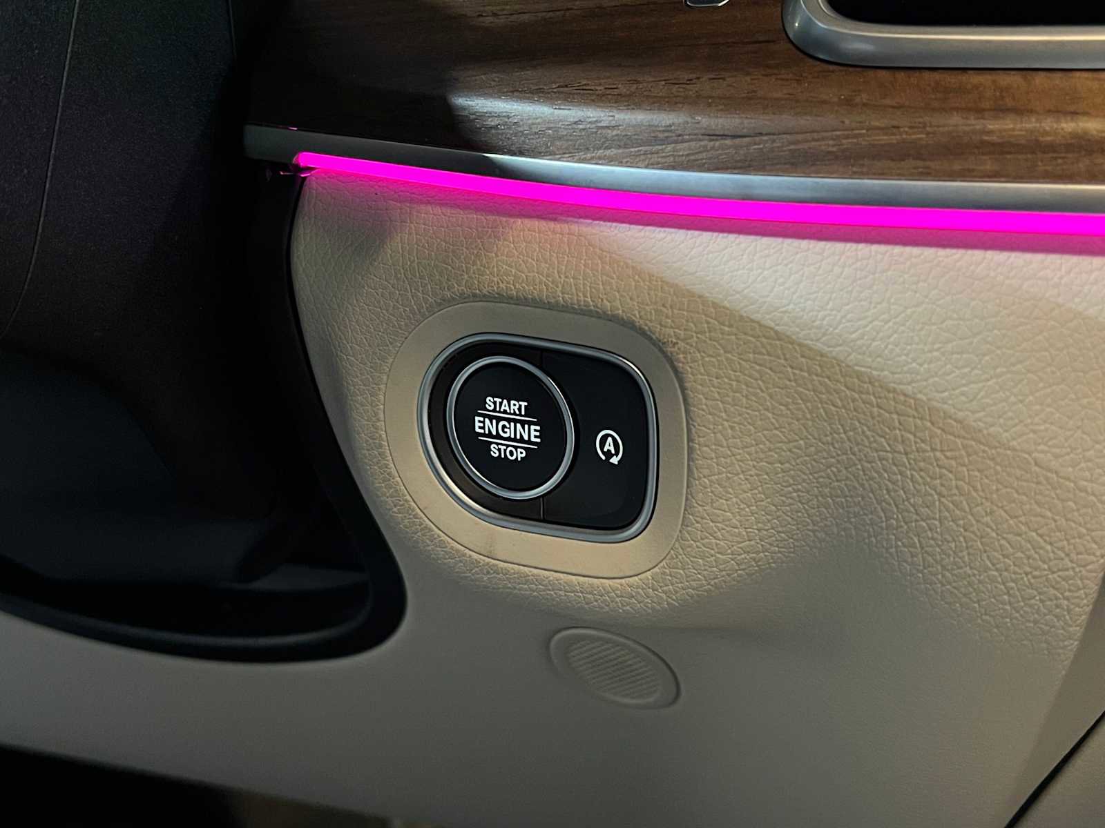 Used 2025 Mercedes-Benz GLS 450 4MATIC image 31