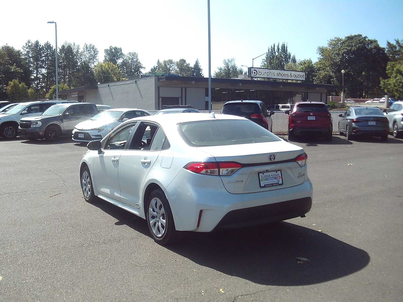 Used 2024 Toyota Corolla LE AWD/4WD image 3