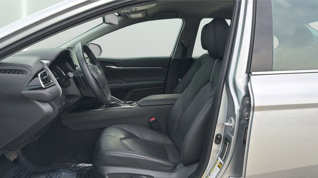 Used 2023 Toyota Camry XSE image 23