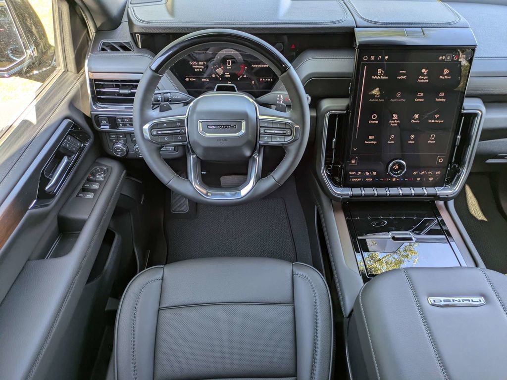 New 2026 GMC Yukon Denali w/ Denali Reserve Package AWD/4WD image 17