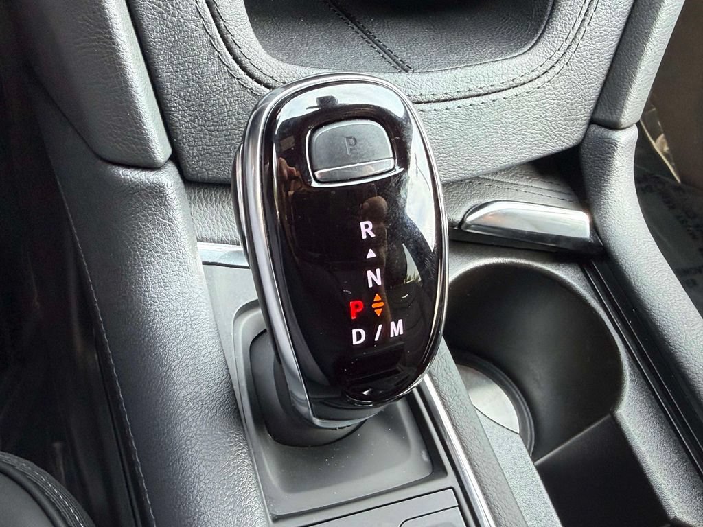Used 2025 Cadillac XT6 Premium Luxury w/ Platinum Package AWD/4WD image 26